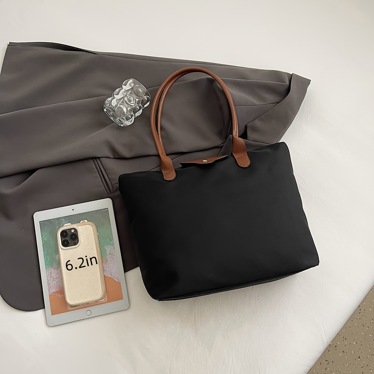 Women's Large Capacity Tote Bag with Magnetic Closure