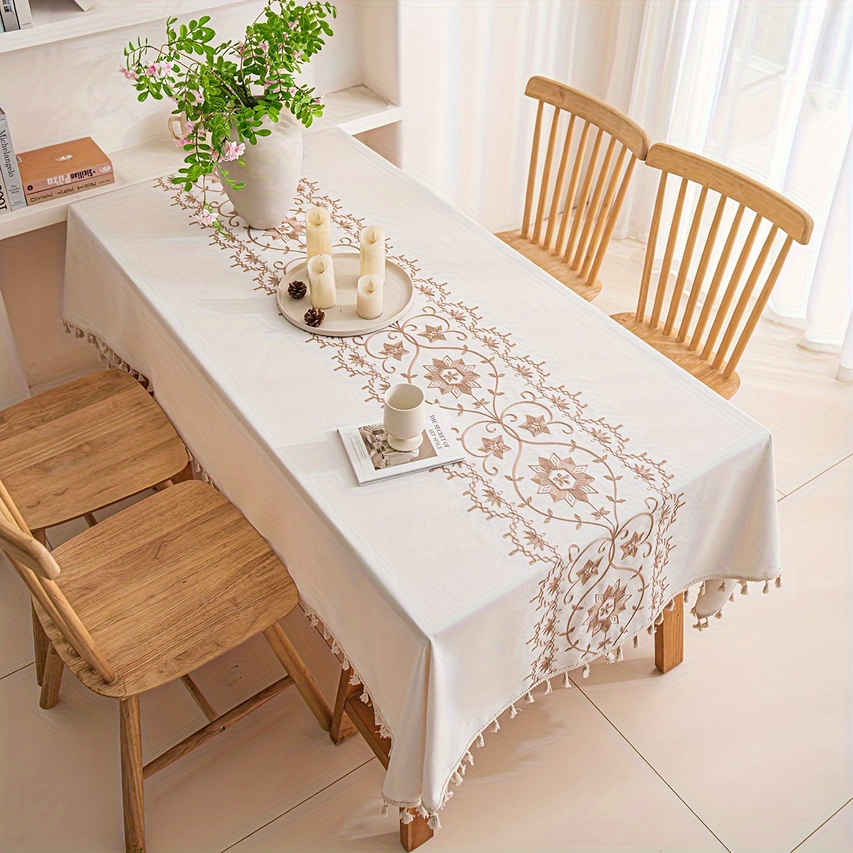 Nappe Vintage Années 70 En Coton Brodé - Motif Floral Orange Et Vert - État Excellent