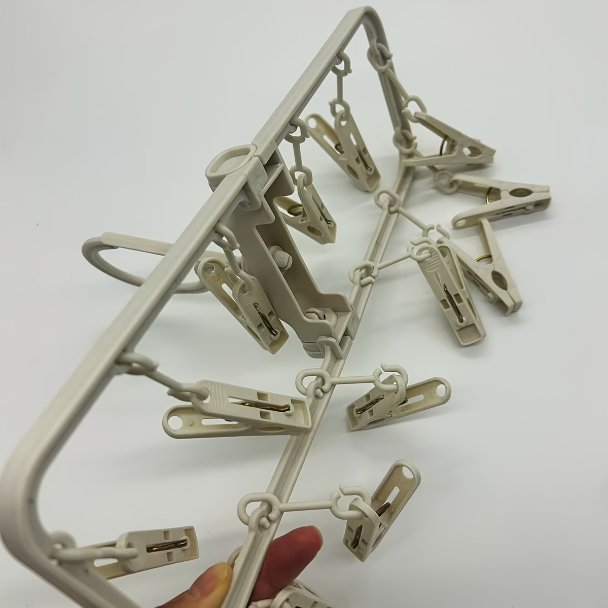 Foldable Travel Drying Rack With 12 Clips, Large-capacity Clothes Hanger, Drying Racks