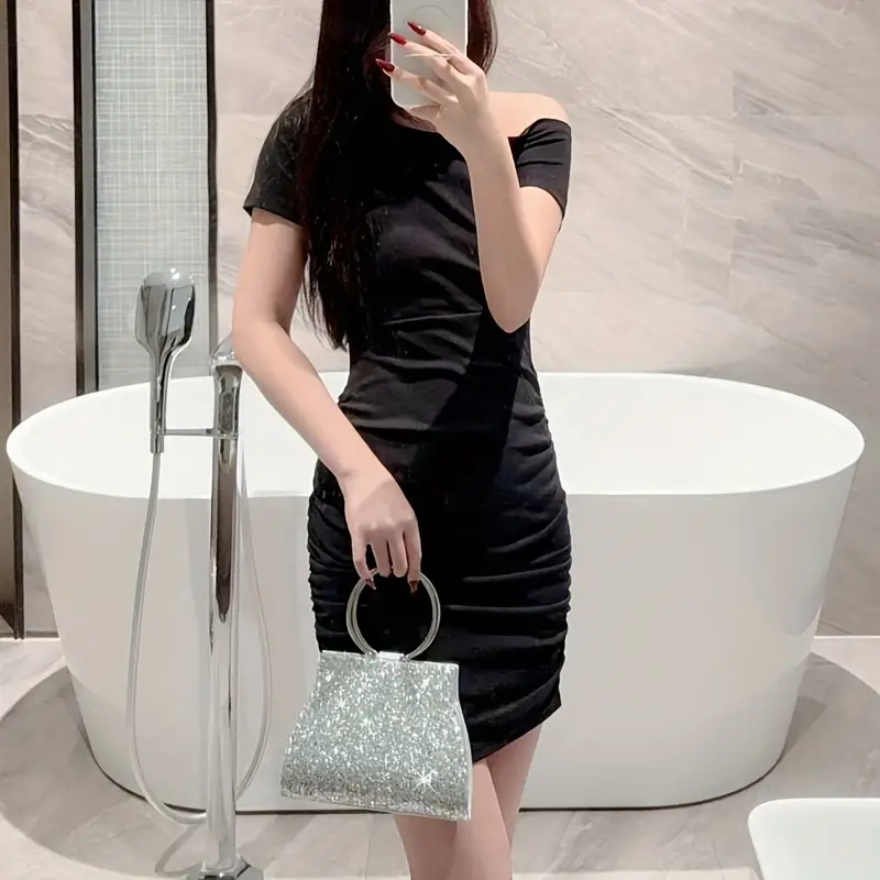 girl in black prom dress fight in bathroom Prom Night Fight: Shocking Confrontation in the Bathroom