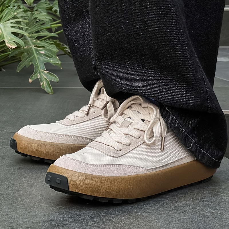 Nuevas zapatillas de skate de caña baja para hombre, estilo urbano de verano con bloques de color, diseño de contraste blanco-azul-verde, parte superior de lona transpirable, suela suave, zapatillas urbanas versátiles para atuendo casual y fotografía callejera