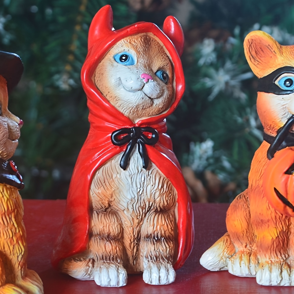 ぐで猫　蓄光　じゃれ猫　蓄光　ハンドメイド　レジン猫チャーム　ミニチュア　苺 ぐで猫 蓄光 じゃれ猫 蓄光 ハンドメイド レジン猫チャーム
