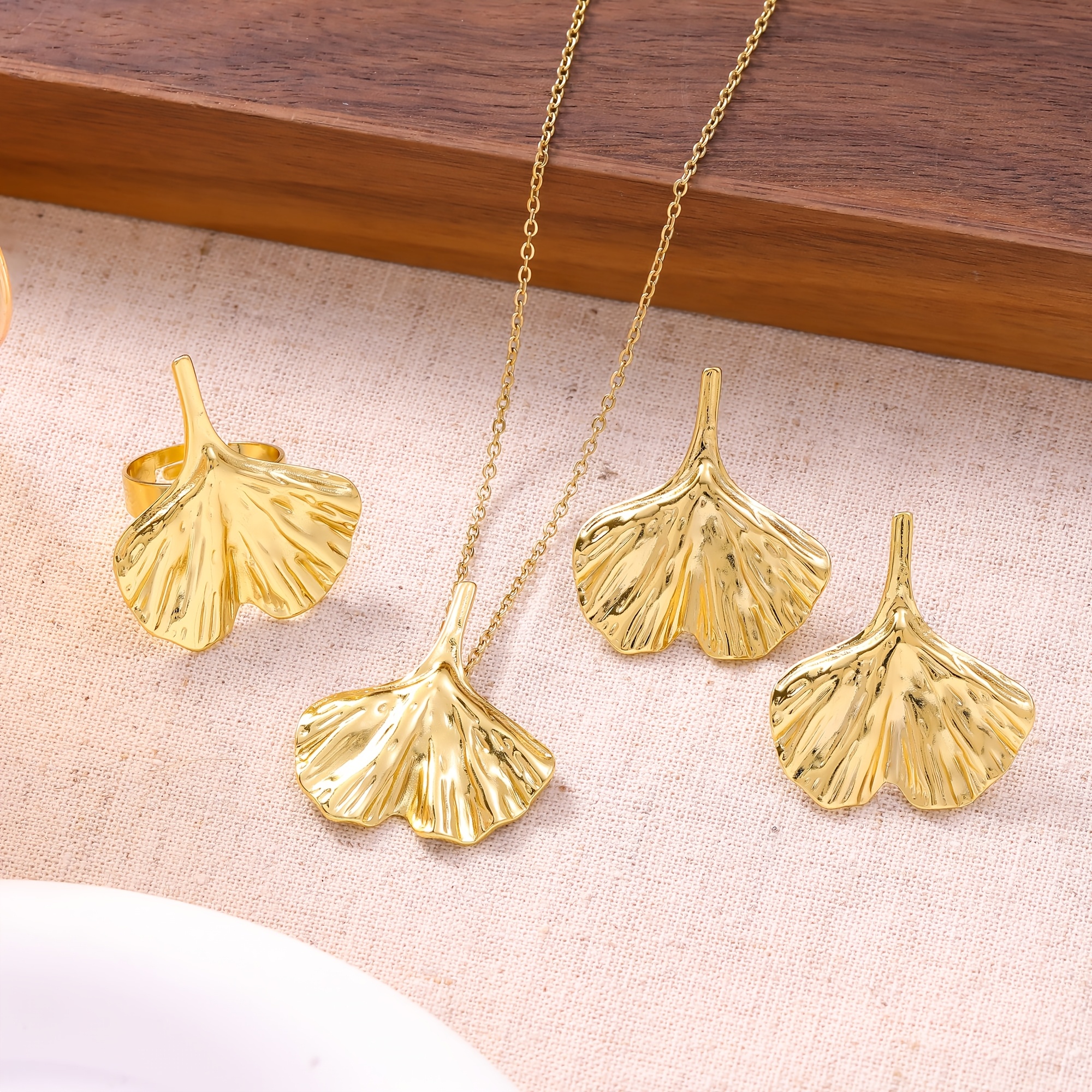 E-shop Vintage Accessoire 4-teiliges Set aus 304 Edelstahl, Damen Schmuck Ergänzungen, geeignet für alle Jahreszeiten, Valentinstagsgeschenke &