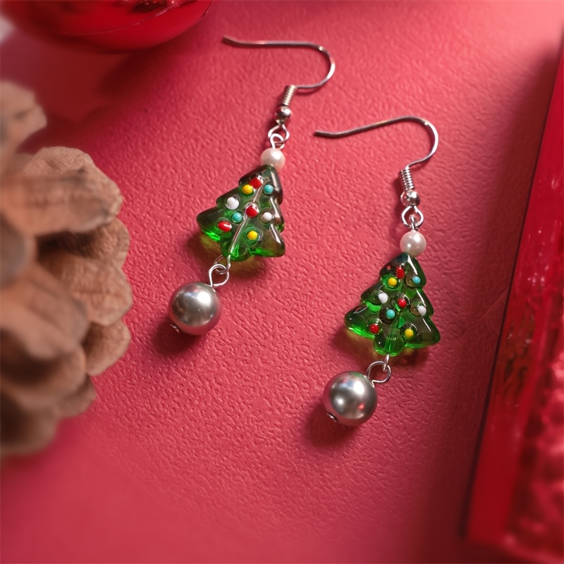 

Christmas Tree Glass Earrings With Pearls, Drop & Dangle, Copper Ear Needle With Nickel-free Plating, For Gift- And Celebrations