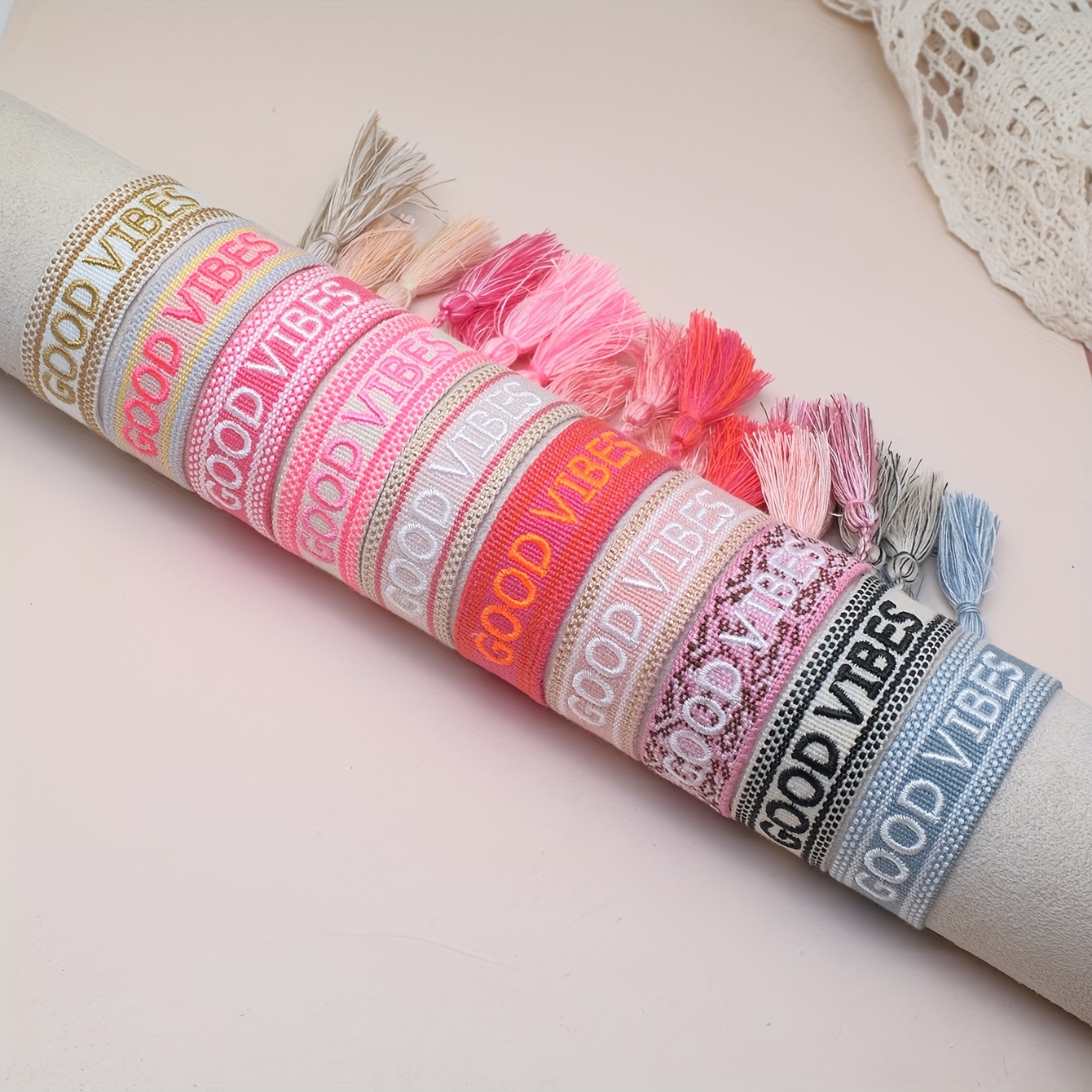 

1pc Creative And Fashion Embroidered Woven Bracelet, For Birthdays, Anniversaries, And Graduation Christmas Gifts