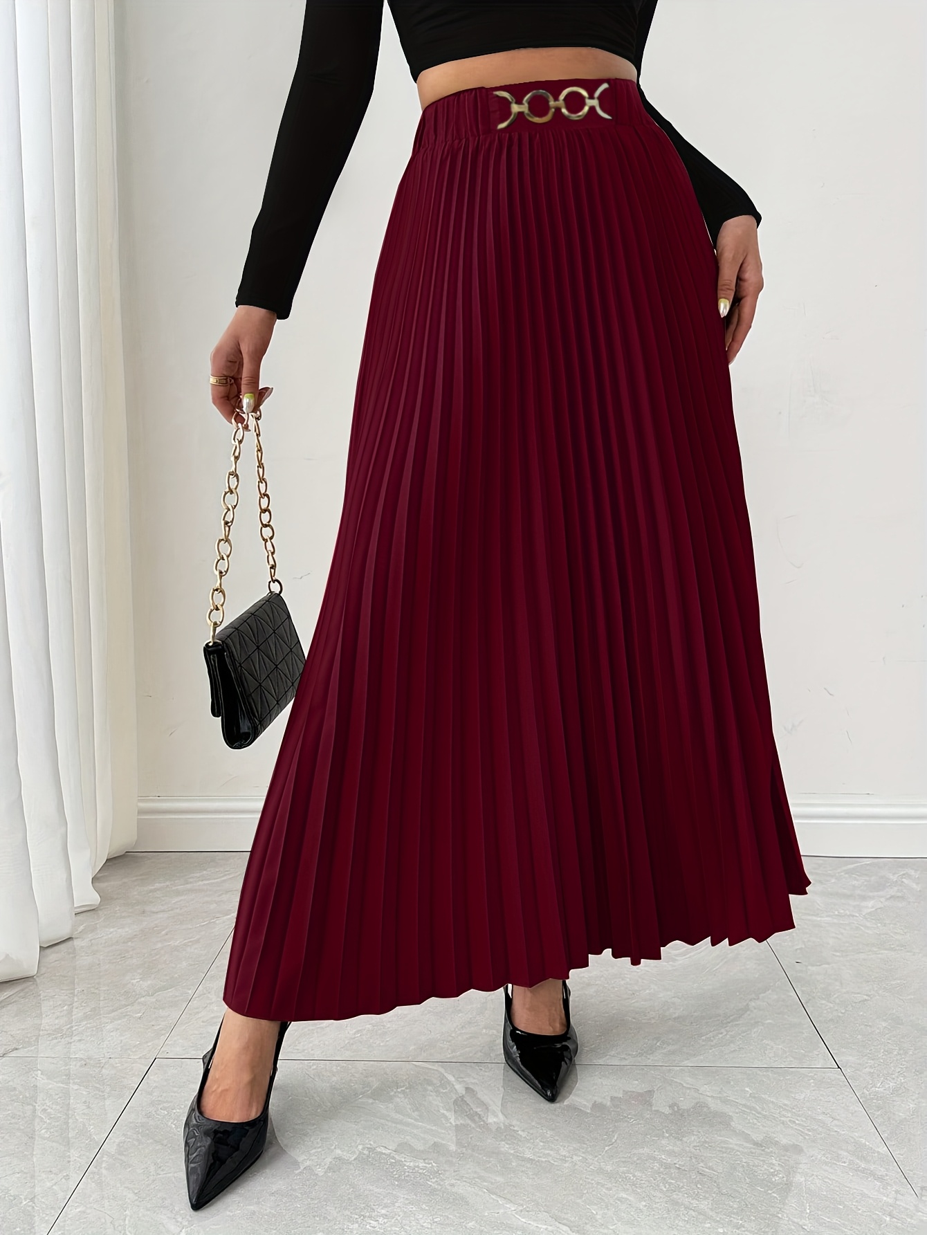 ladies elegant spring summer loose fit pleated maxi skirt with metal chain detail