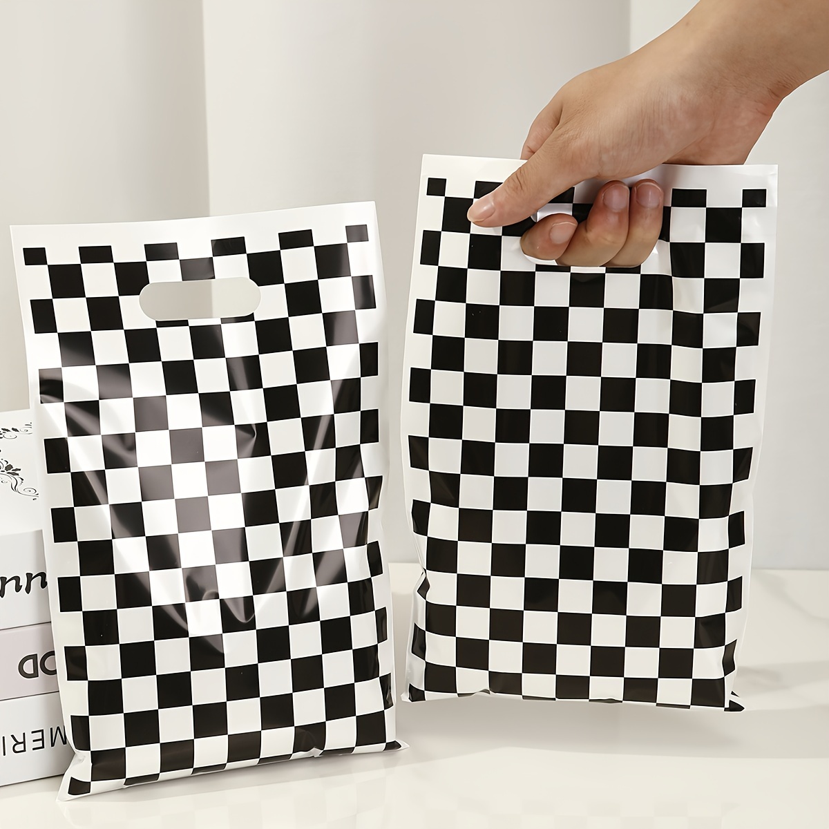 

[customer ] 20/50pcs Checkered Bags Race Car Theme Party Favors Race Car Themed Candy Bags Bags Race Car Theme Party Decorations For Race Birthday Party