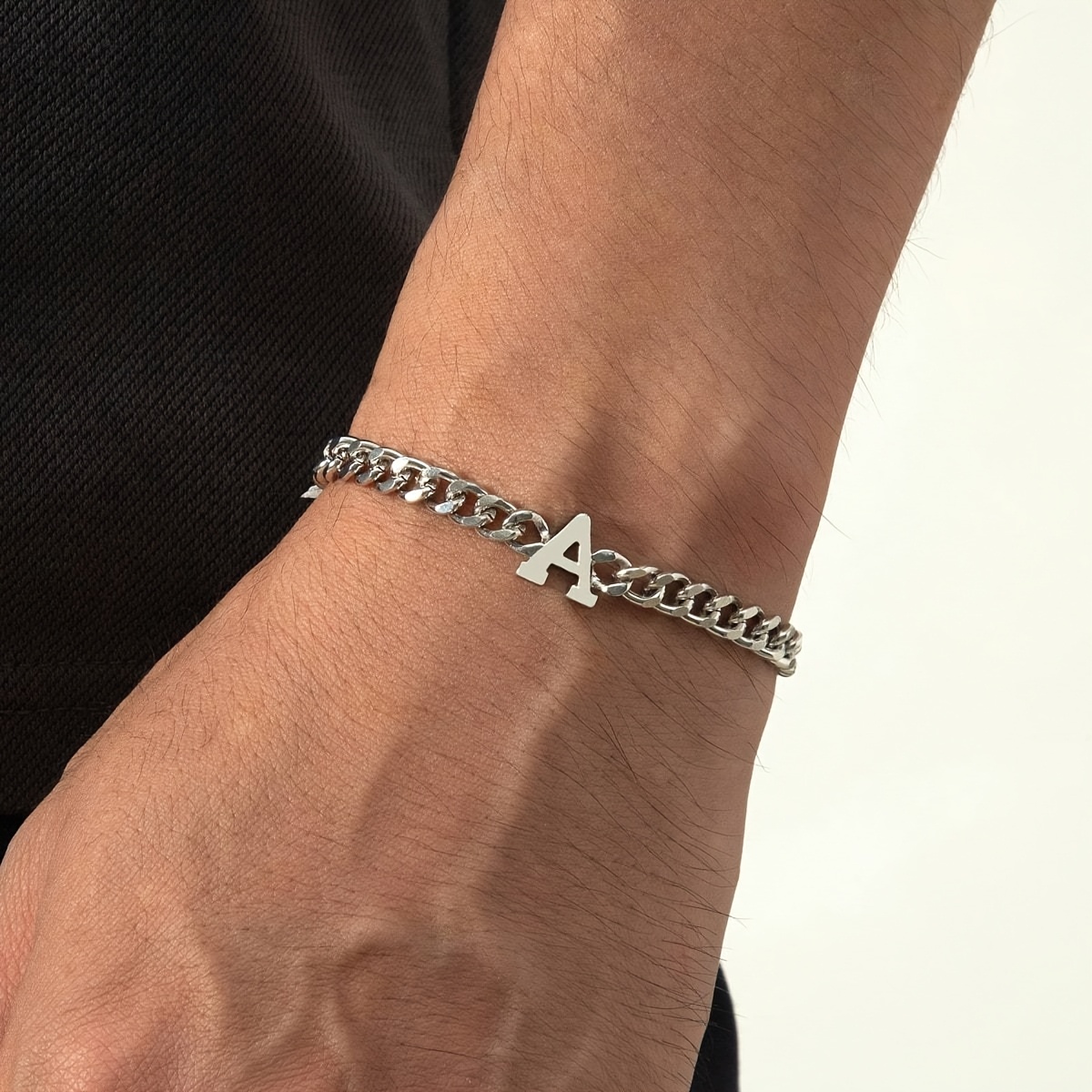TEMU Ein Herrenarmband, modisches minimalistisches Metall-Design mit 26 Buchstaben, inklusive dicker Kette