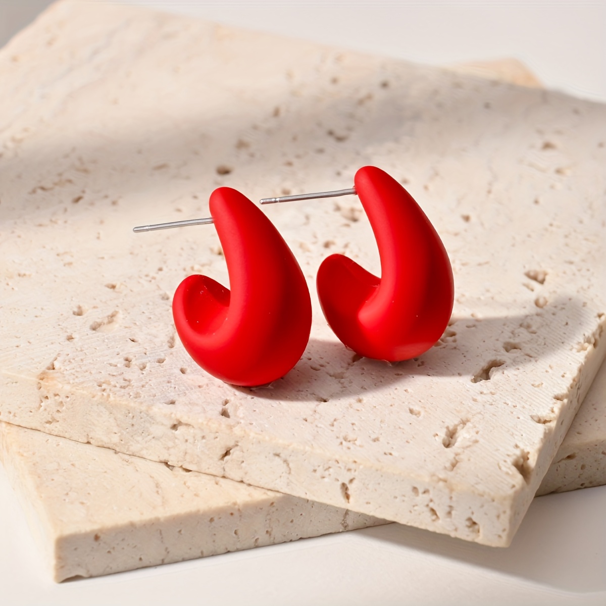 Stylish Teardrop Earrings for Daily Wear