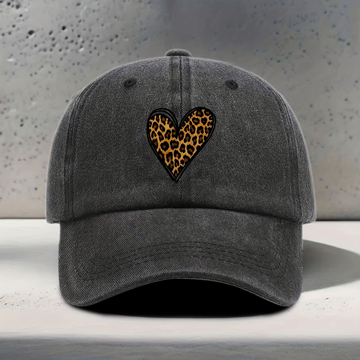 E-shop Damen Baseball Cap Leopard Print Herz Element Muster Klassische Retro Mode Hip- Unisex Ganzjahres Duckbill Cap Weiche Top Faltbare Bequeme
