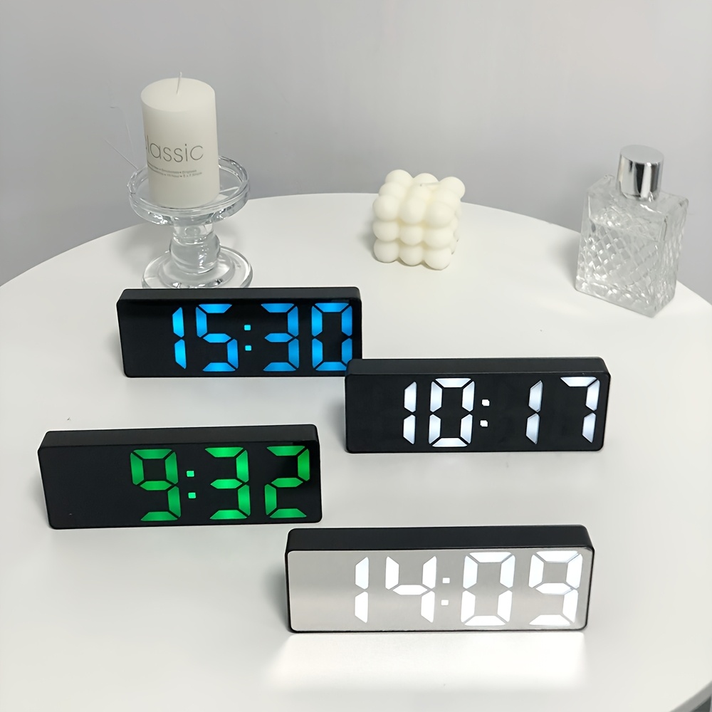 1pc LED mirror bedside alarm clock 12/24 hours battery plug-in/two power supply methodsHome decoration artwork can be put in the bedroom study can be used as Christmas Thanksgiving Mother's Day gift.