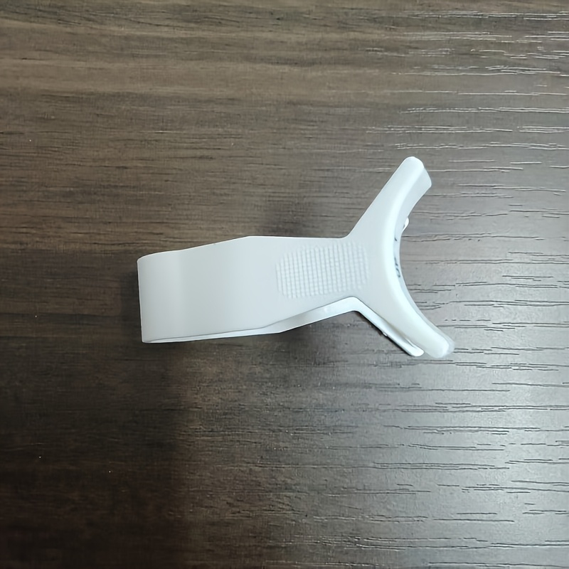 TEMU Magnetic False Eyelashes Holder - No Eyelashes Included, Reusable, Compact & Portable, , V-shaped Clamp For Secure Application, No Power Needed,