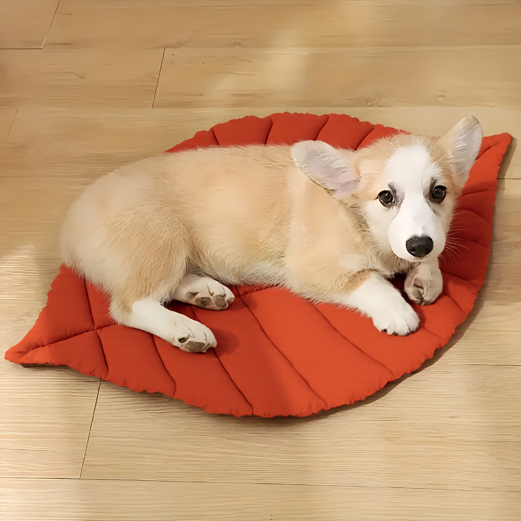 1 comfortable leaf shaped pet mat providing a comfortable and   for   or dog polyester material washable pet bed soft non slip sleeping mat suitable for small pets Product details 2