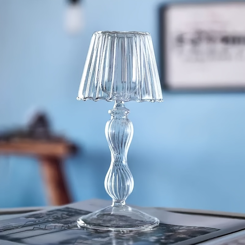 TEMU Lampe de table en verre transparent de style européen, bougeoir conique, bougeoir rayé à pieds hauts, ornement créatif pour mariage et maison