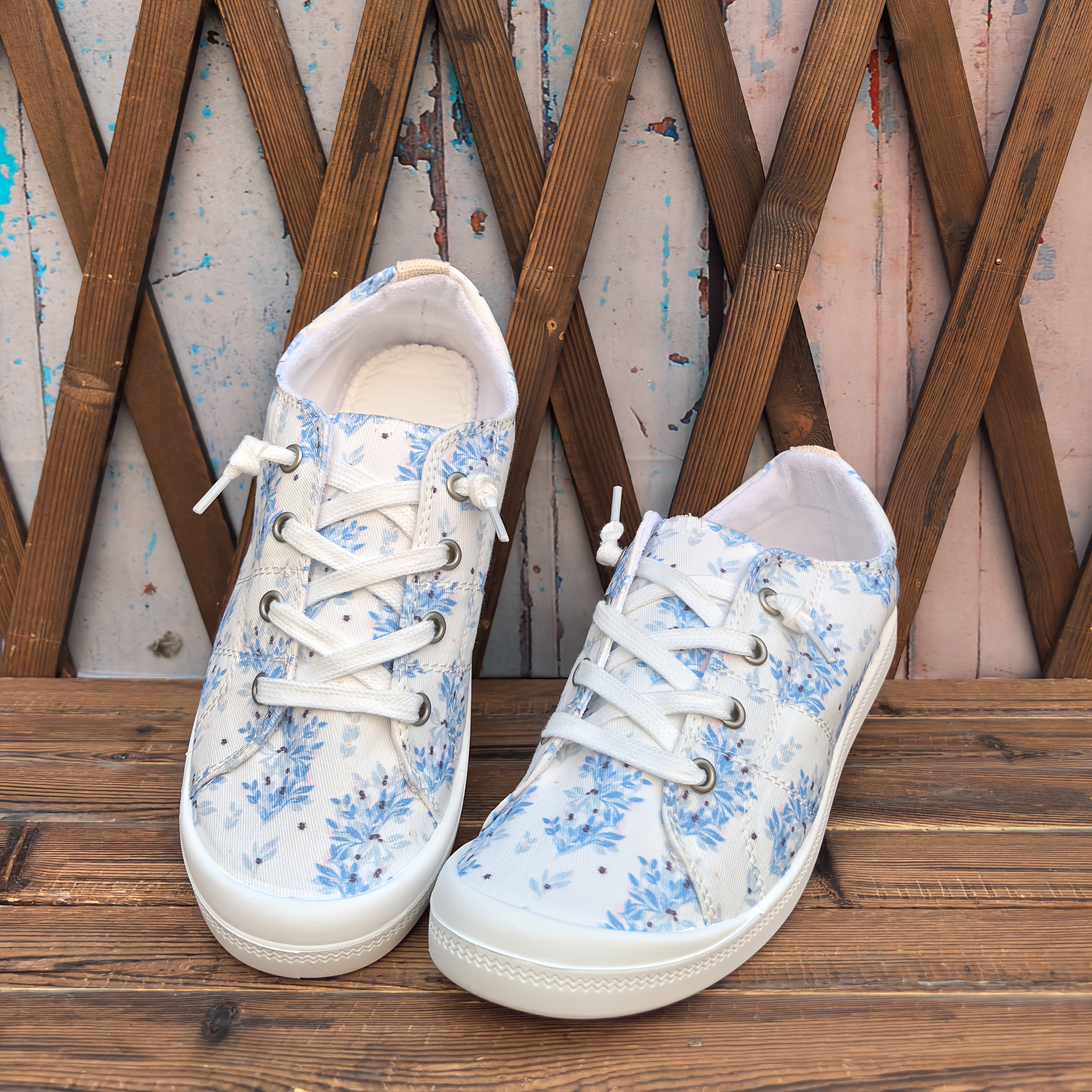 Women's Floral Slip-On Sneakers Comfortable Soft Sole Casual Shoes with  Blue Floral Pattern Versatile Design for Casual Attire, Ladies S