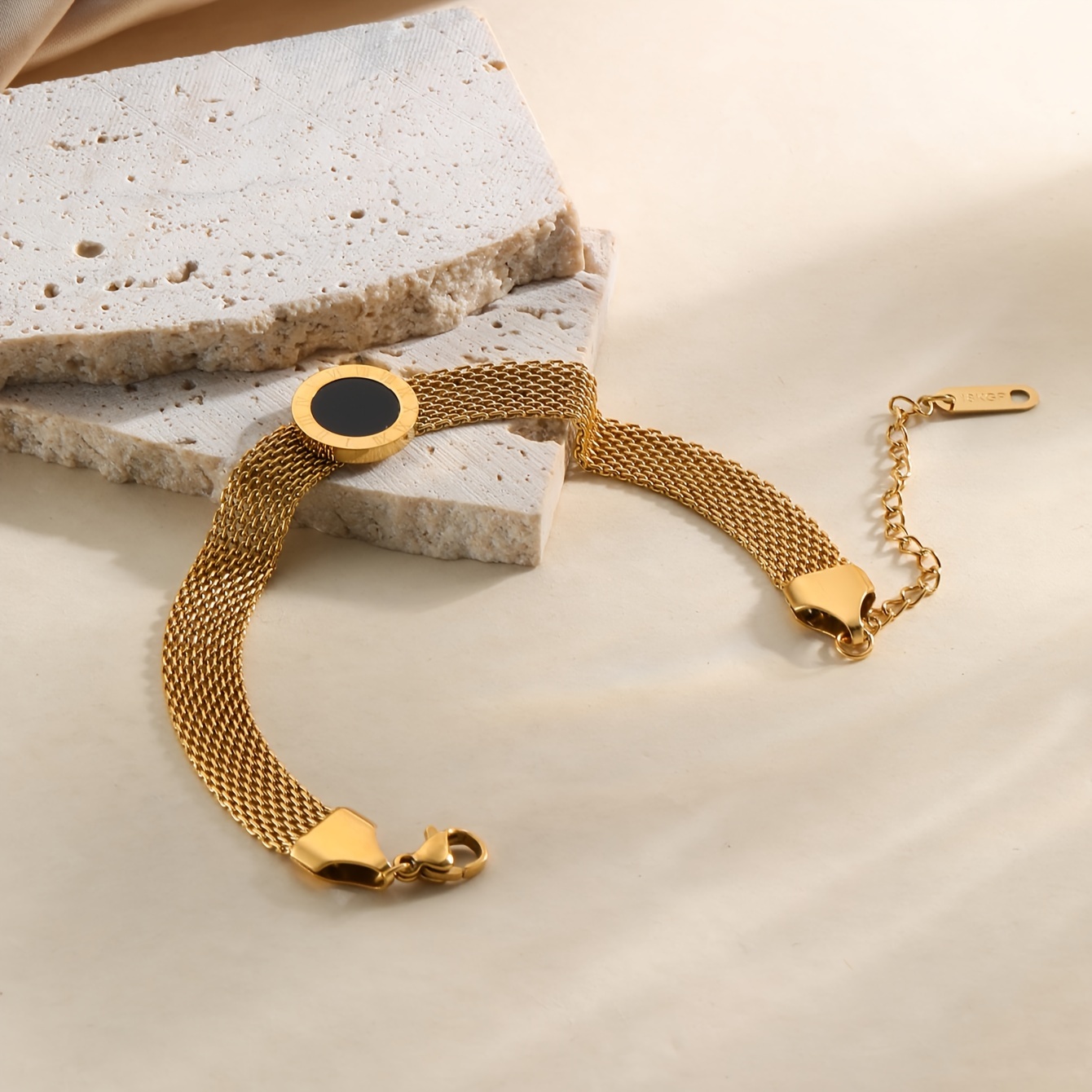 TEMU Elegant Vintage 18k Gold Plated Stainless Steel Bracelet With Roman Numerals - Perfect For Everyday Wear And Festive Occasions