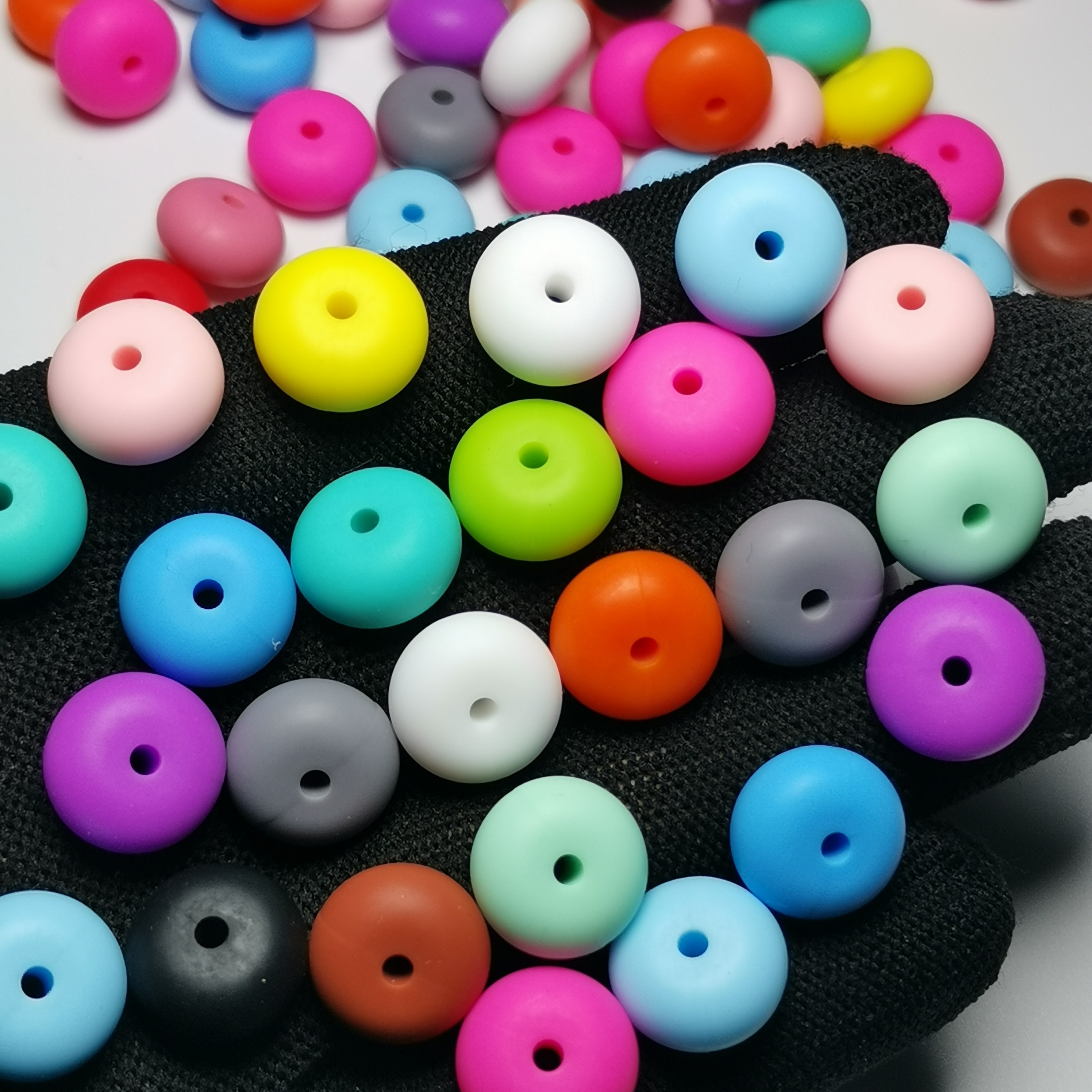 

50pcs 14mm Silicone Abacus Beads - Mixed Colors, Flat Round Spacer Beads For Diy Jewelry Making, Necklaces, Bracelets, Keychains & Craft Supplies