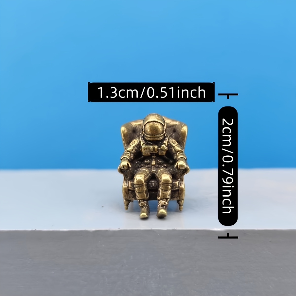 TEMU Brass Sitting On Sofa Astronaut Viewing Earth Spaceman Simulated Model Micro Sand Table Scene Figurine, Miniature Statue Collectible, Micro Sand