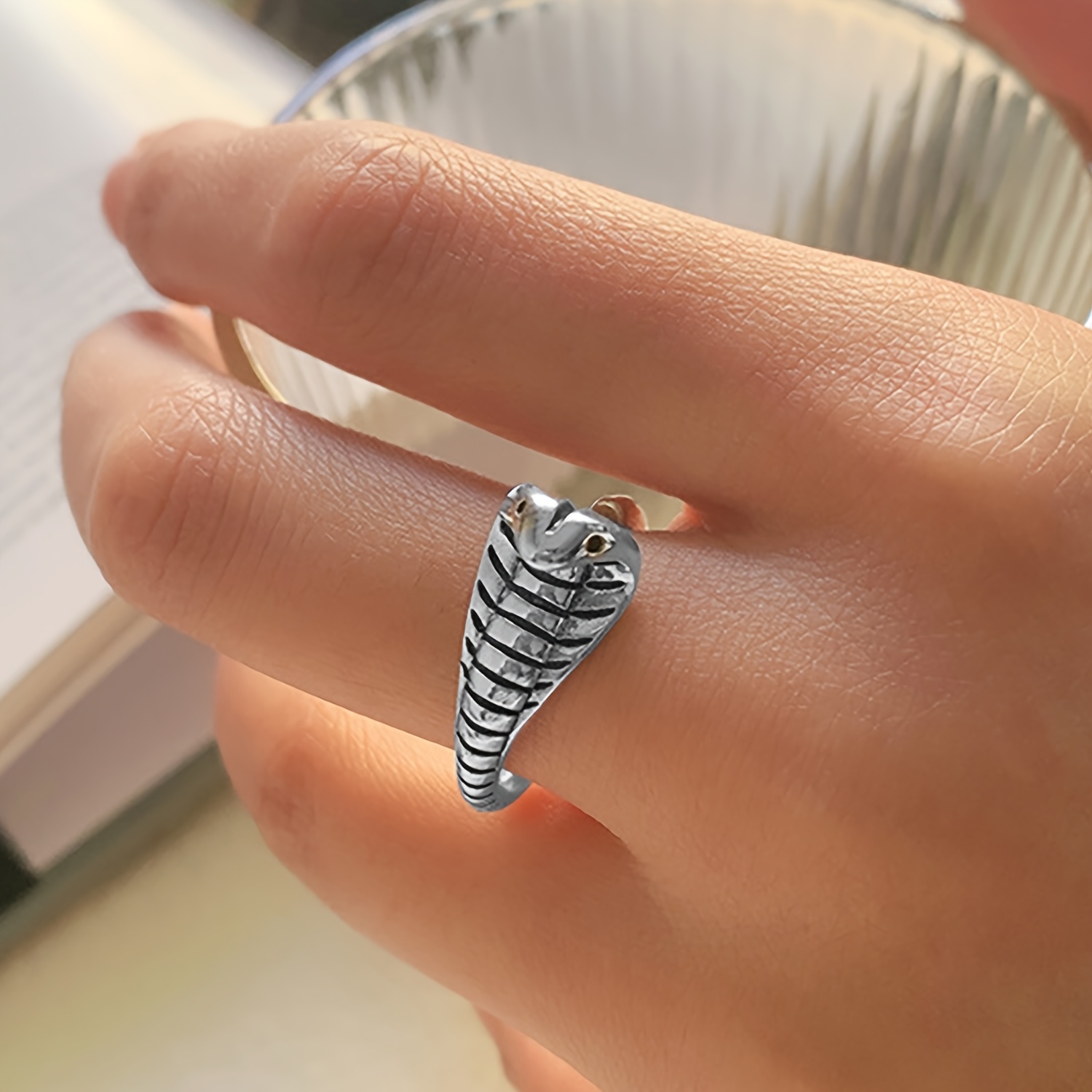 Women's Elegant Adjustable Ring, Perfect for All Occasions