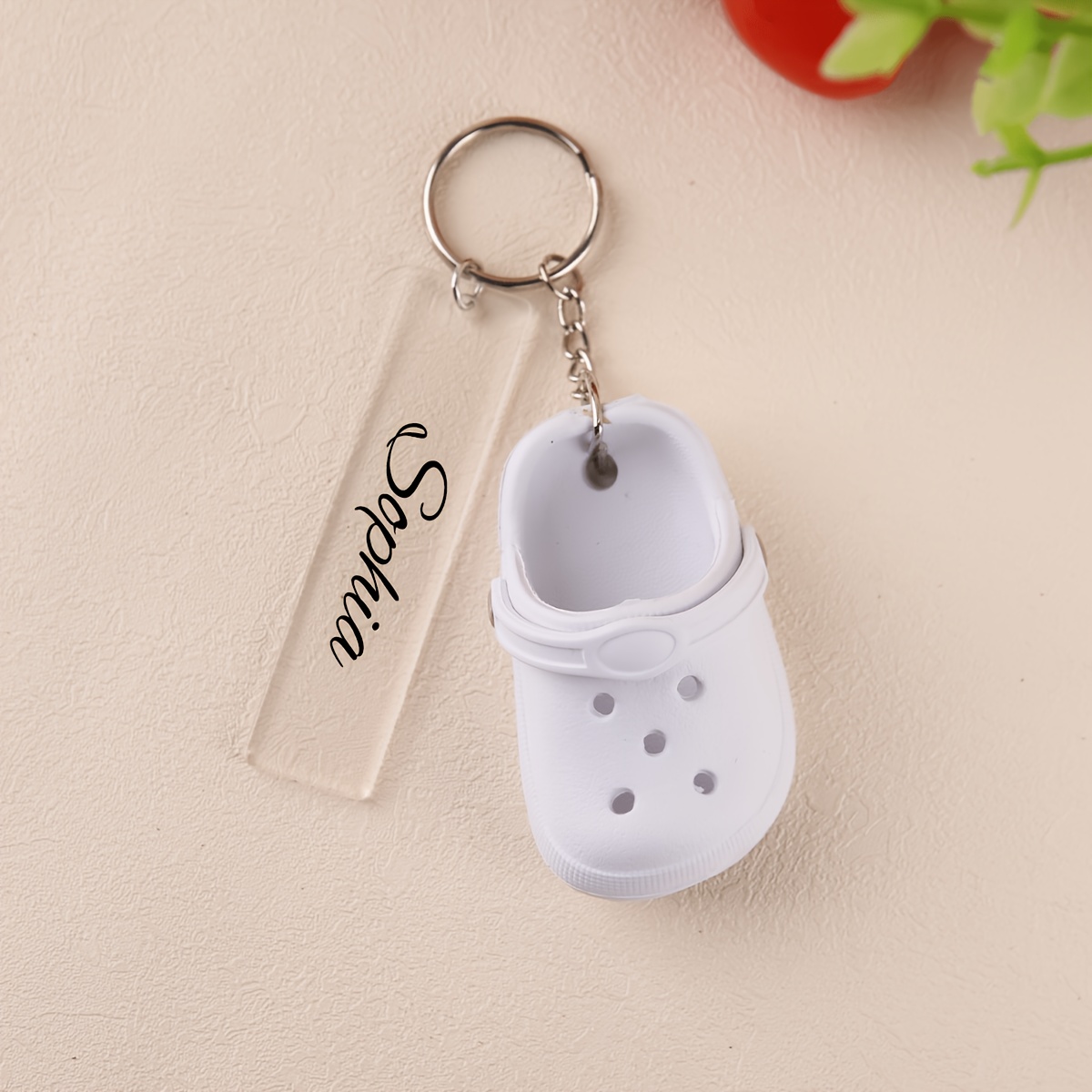 1 kos personaliziran prilagojen obesek za ključe z mini luknjo, obesek za čevlje, akrilni obesek za ključe, obesek za ključe s prilagojenim