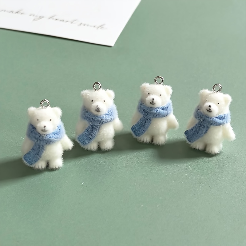 E-shop 4er-Set Niedliche 3D-Buschschals mit Eisbären-Harz-Anhängern, Cartoon-Tier-Anhänger, Weihnachtsschmuck-Zubehör