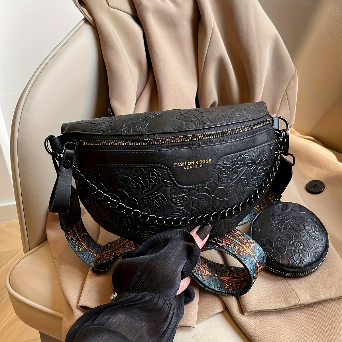 Fashion Women's Vintage Floral Embossed Chest Bag Waist Pack, Casual Daily Chain Decorated Shoulder Bag Crossbody Bag, Small Bag Gift