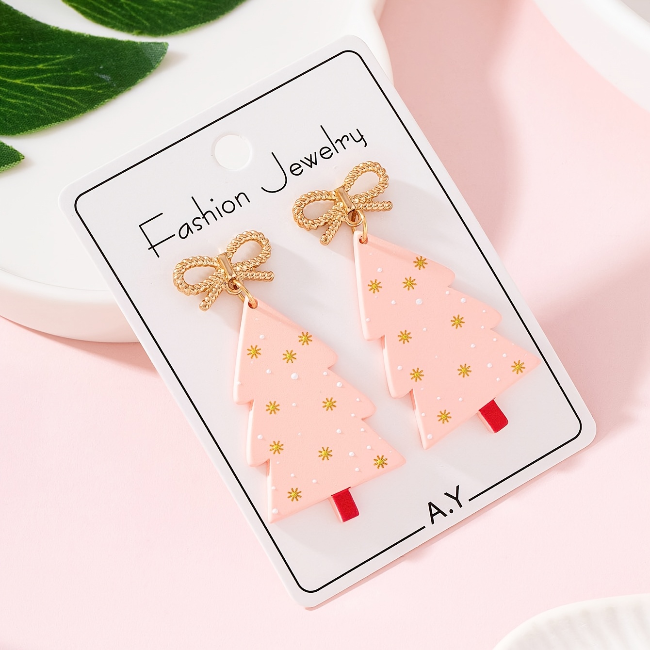 TEMU 1 Pair Of Women's Fashion Drop Earrings With Christmas Bow, Snowflake, And Christmas , For Holiday Parties