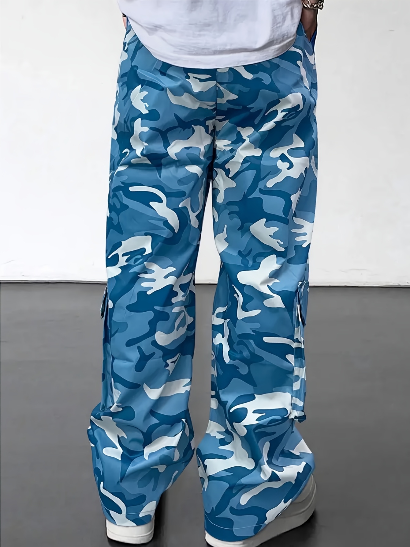 パンツ trvo BLUE CAMO FUR POCKET SWEAT PANTS Navy Blue Camo Joggers Sweatpants with Pockets, Camouflage Women