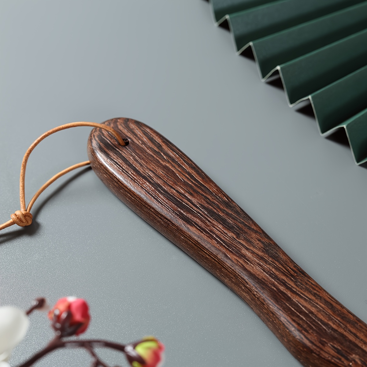 2-Pcs Wooden Shoe Horns Set: Extra Long 70.99cm Ergonomic Bent Design + Compact 15.01cm Straight - Comfortable & Durable Easy Use Shoehorn Helper
