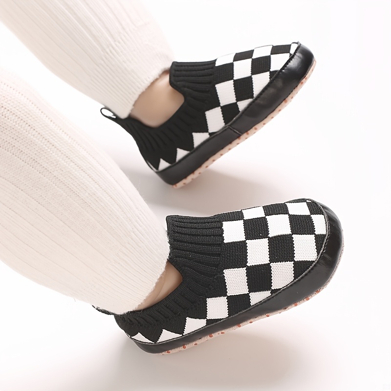 1 Pair Unisex Infant Casual Slip-On Shoes, Plaid & Solid Color, Comfortable Lightweight Non-Slip Walking Footwear for Indoor & Outdoor, Fabric Upper, Cloth Insole, Spring/Fall Collection