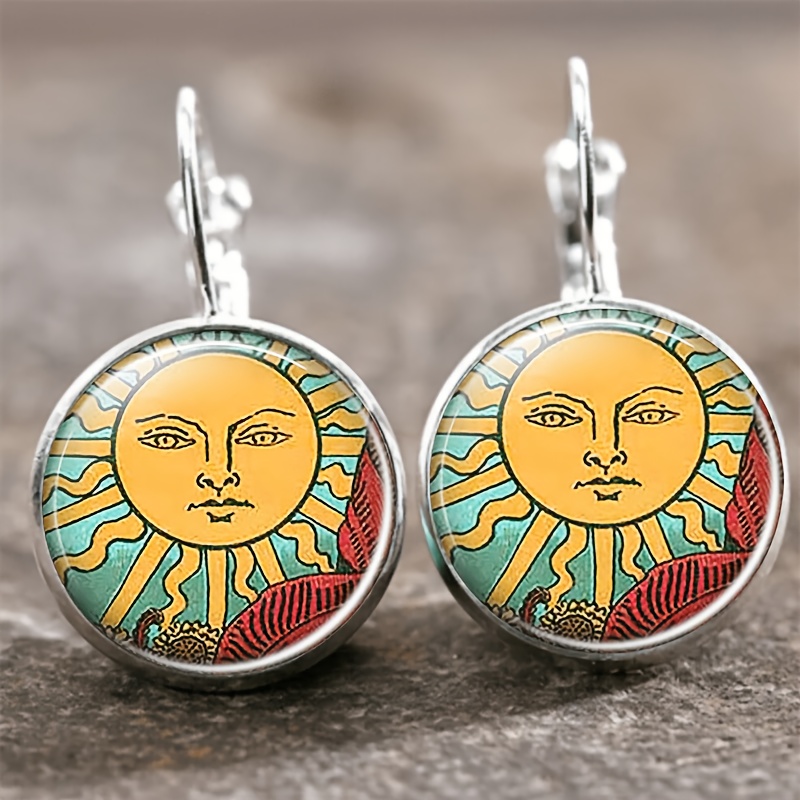 2pcs Set White Round Glass Stud Earrings with Sun Face Design