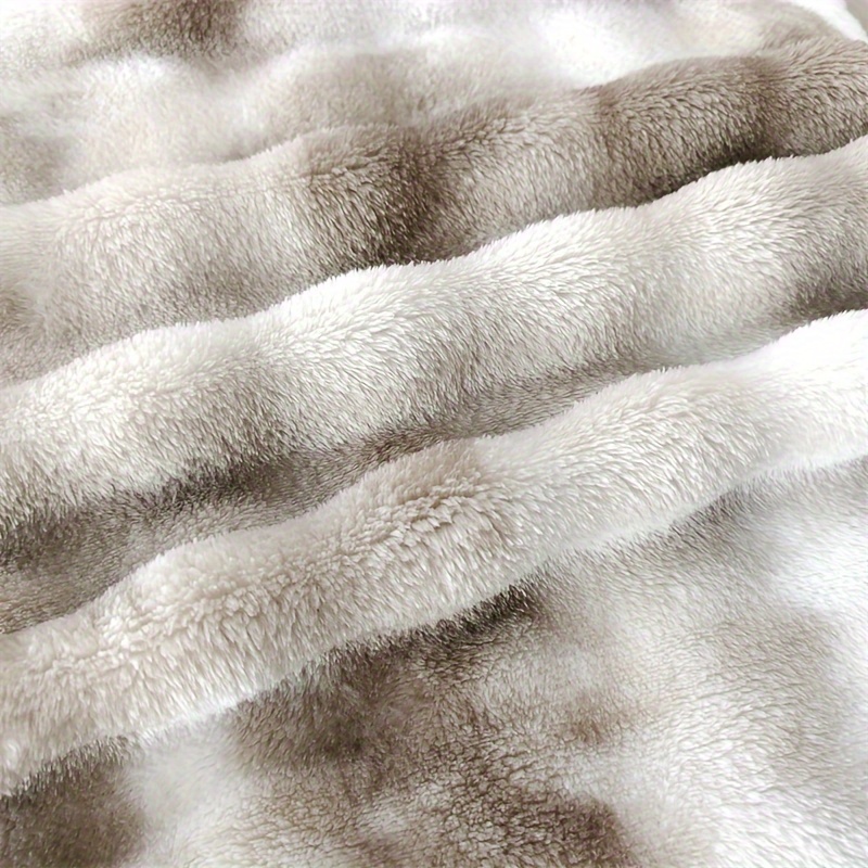 soft and warm fleece blanket   bed sofa or outdoor       details 9