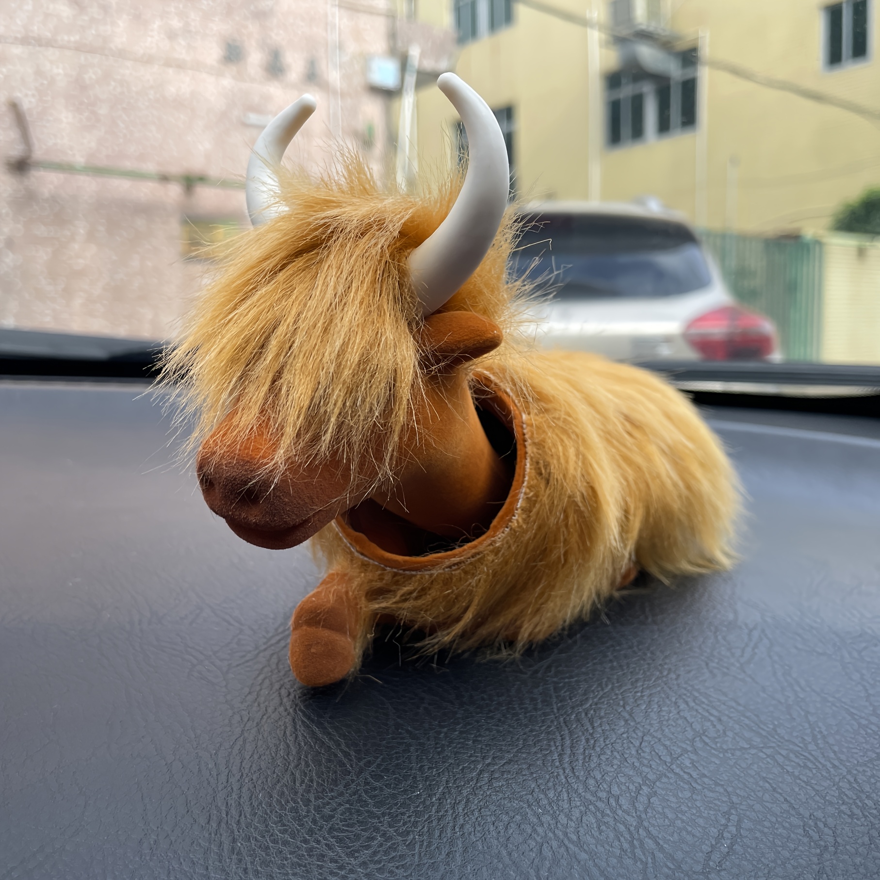 E-shop 1 Stück Nicken Highland-Kuh Figur, Auto-Dekoration, Wohnaccessoire, Autozubehör, geeignet für Erwachsene