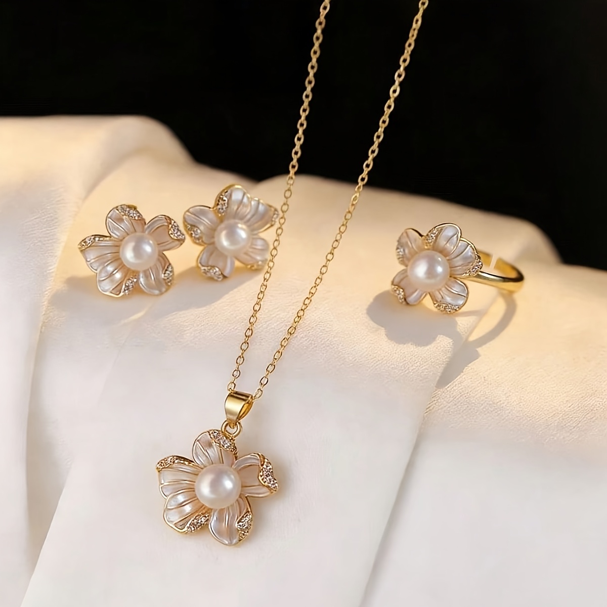 TEMU A Set Of 3 Pieces Including A Necklace, Ring, And Earrings Designed In A Light Luxury French Style With Faux Pearl Flowers, Wear And An Ideal