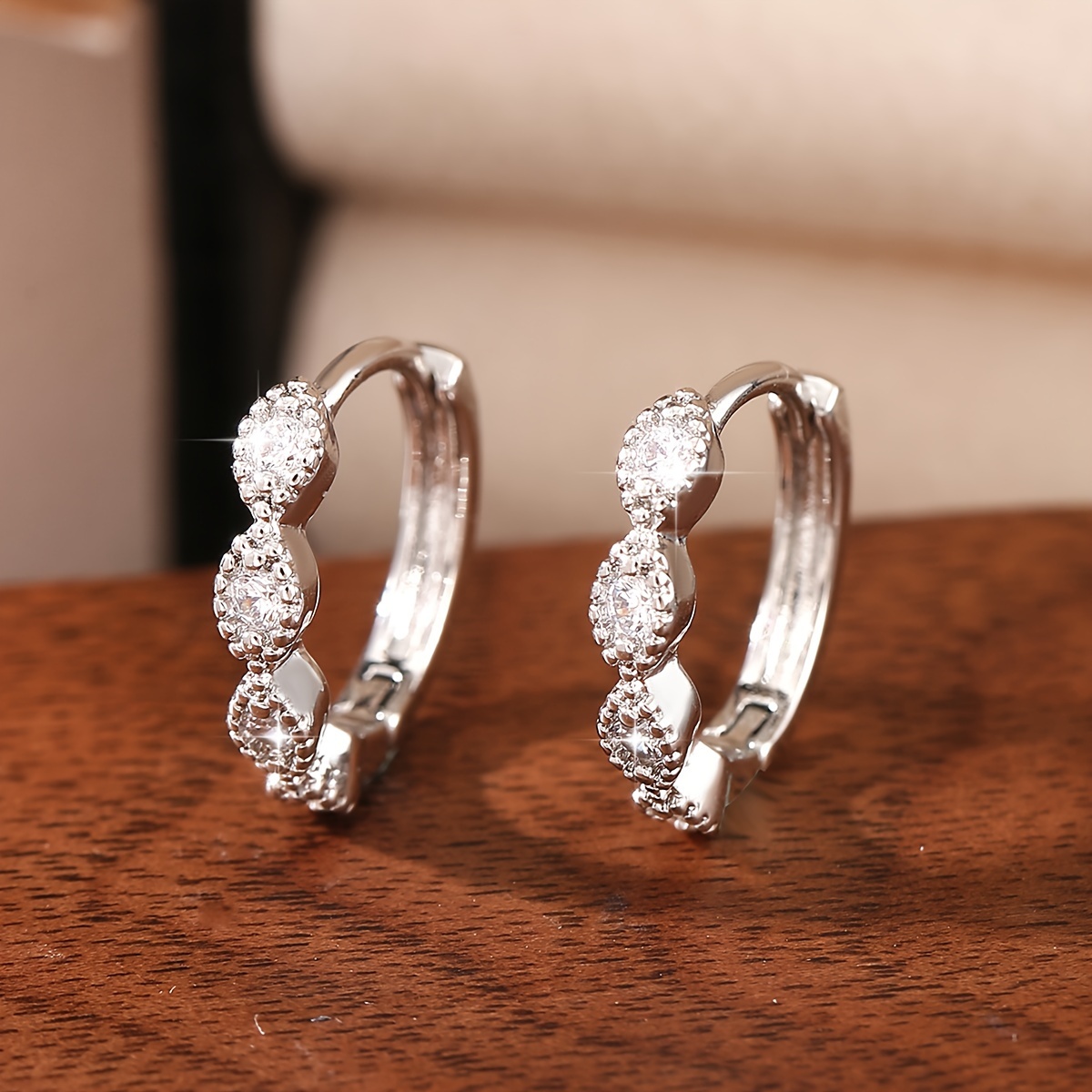 Women's Copper Inlaid Zircon Geometric Water Drop Earrings