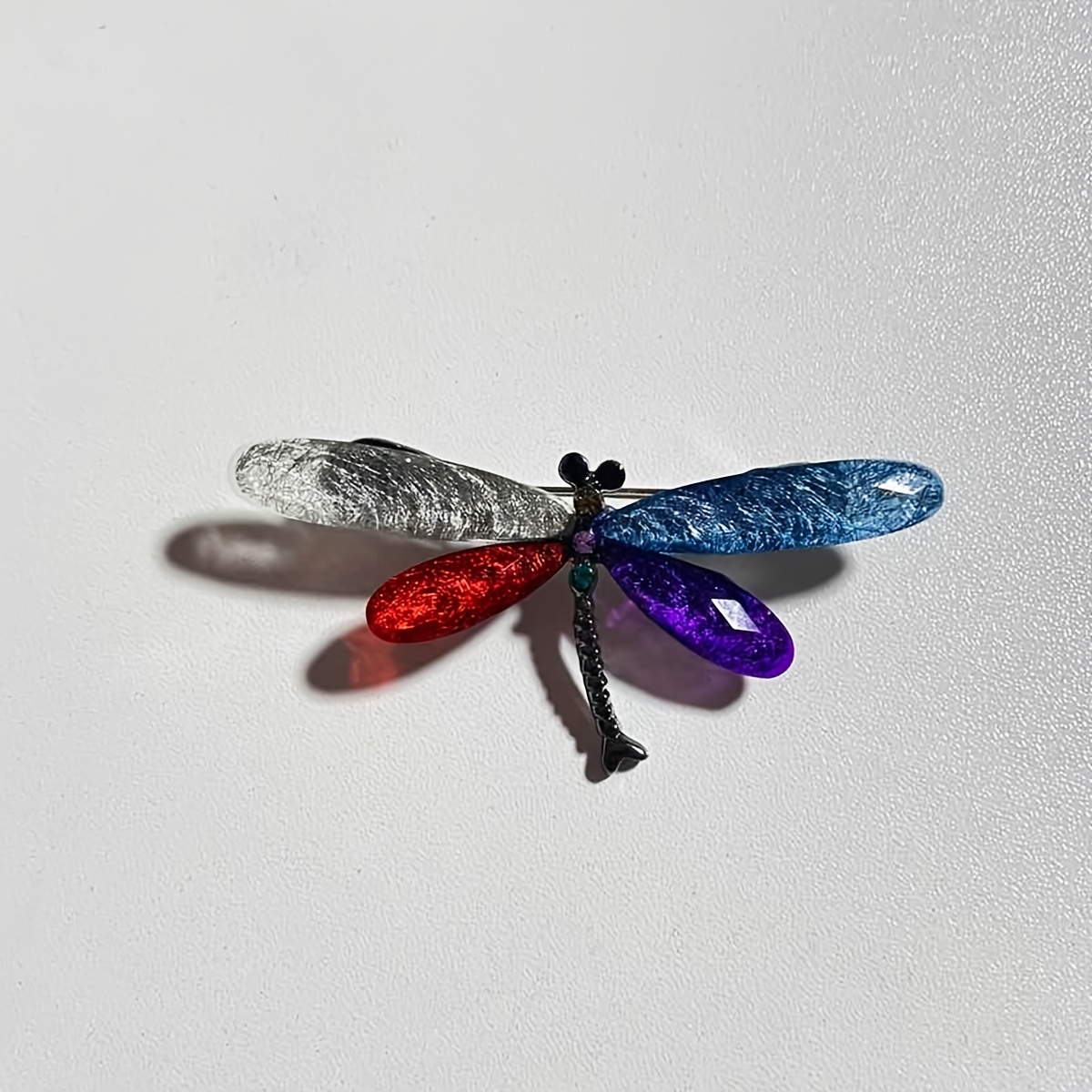 Image of 1pc Acrylic Dragonfly Brooches For Women Vintage Elegant White Resin Insect Brooch Pins Gift Winter Coat Jewelry