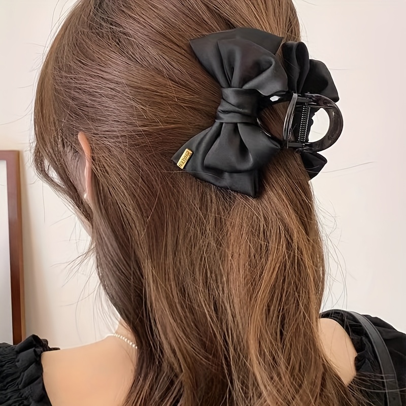 black hair clip - Qatar display picture 2
