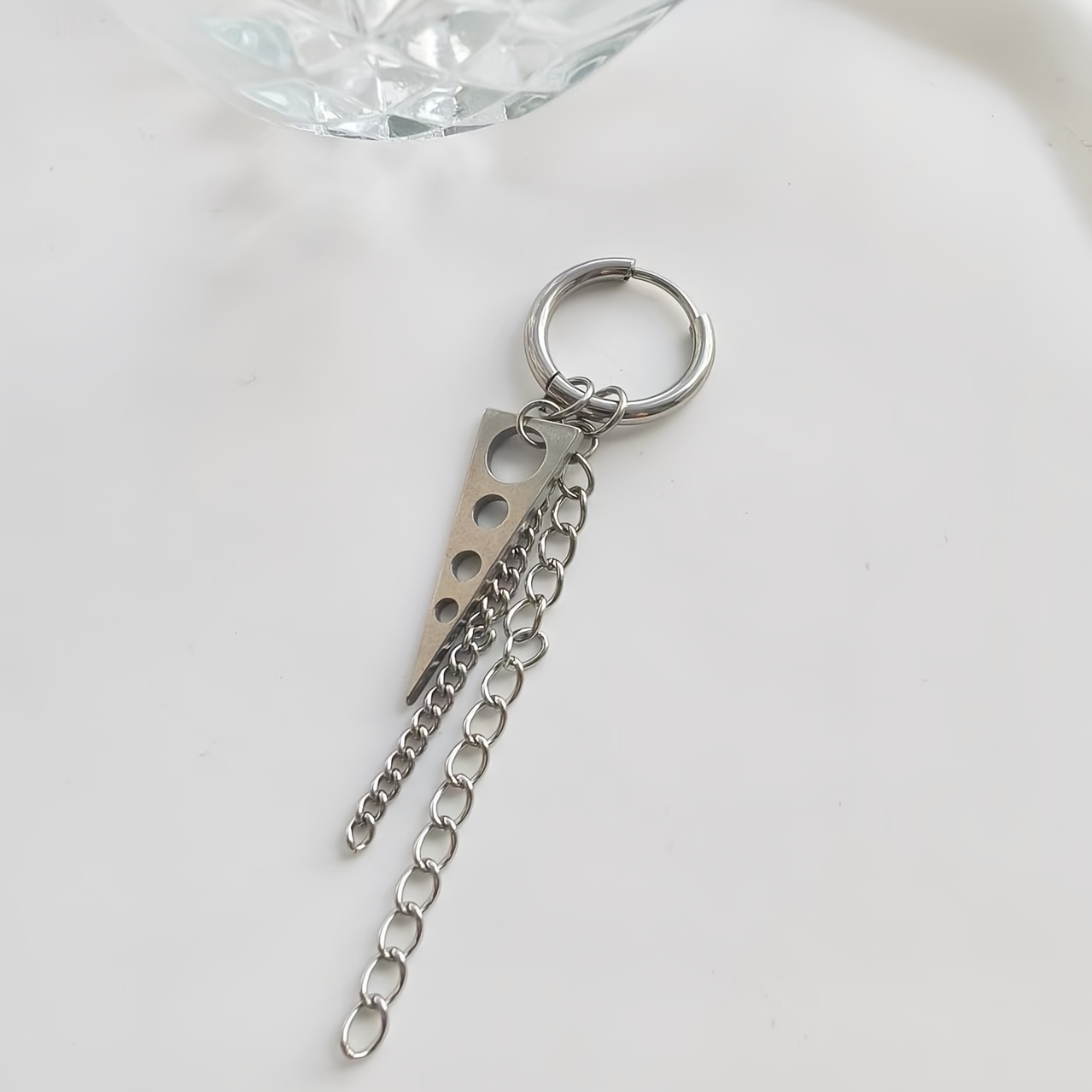 TEMU 1 pieza de pendientes colgantes de para hombre, accesorios de oreja de de estilo minimalista y moderno, diseño triangular, accesorio de moda