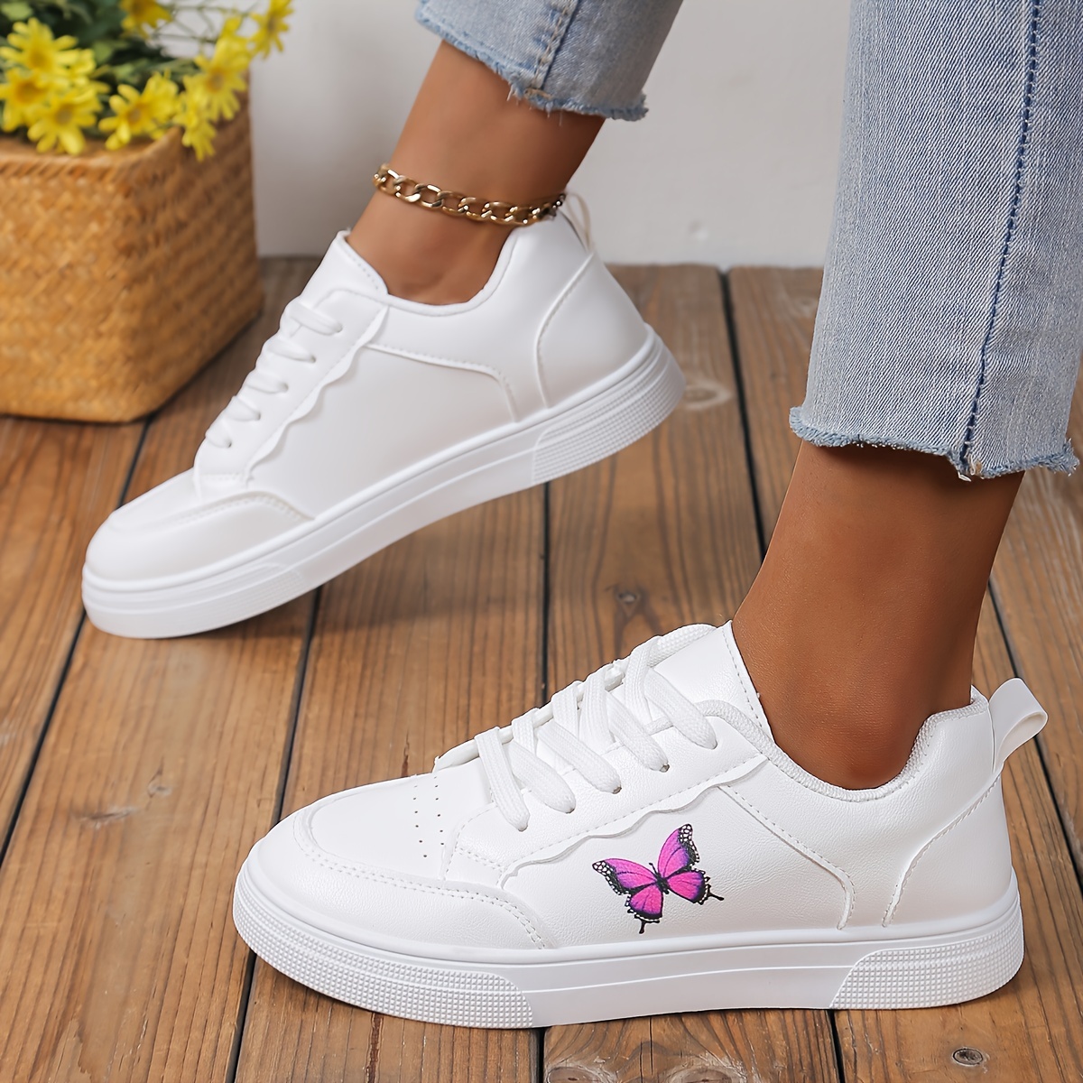 Women s Butterfly Print Skate Shoes All Match Round Toe Low Top Sneakers Casual Lace Up Walking Flat Trainers