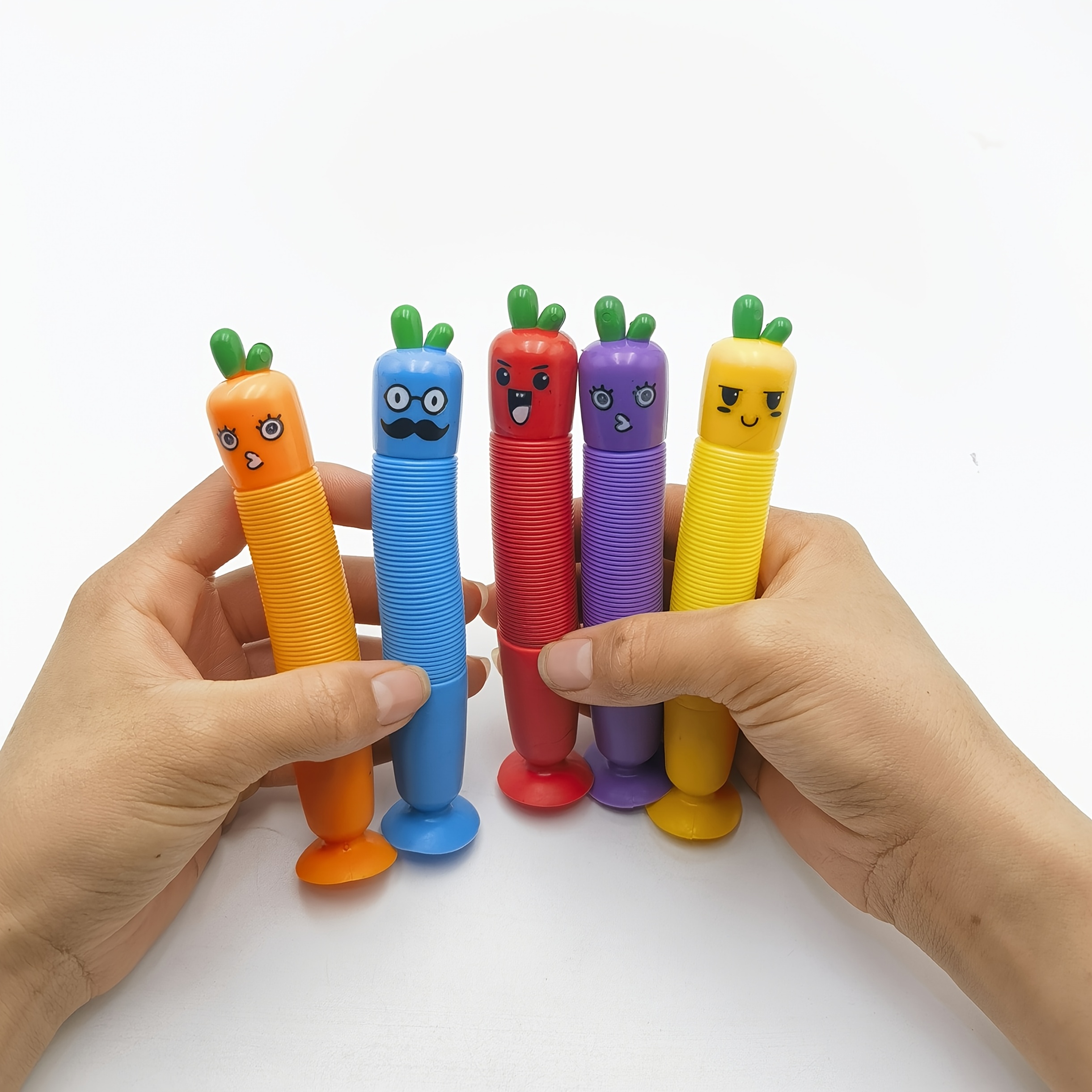 5pcs cute cartoon carrot vegetable retractable pens set fine point pp material with suction cup base   for students Product details 3