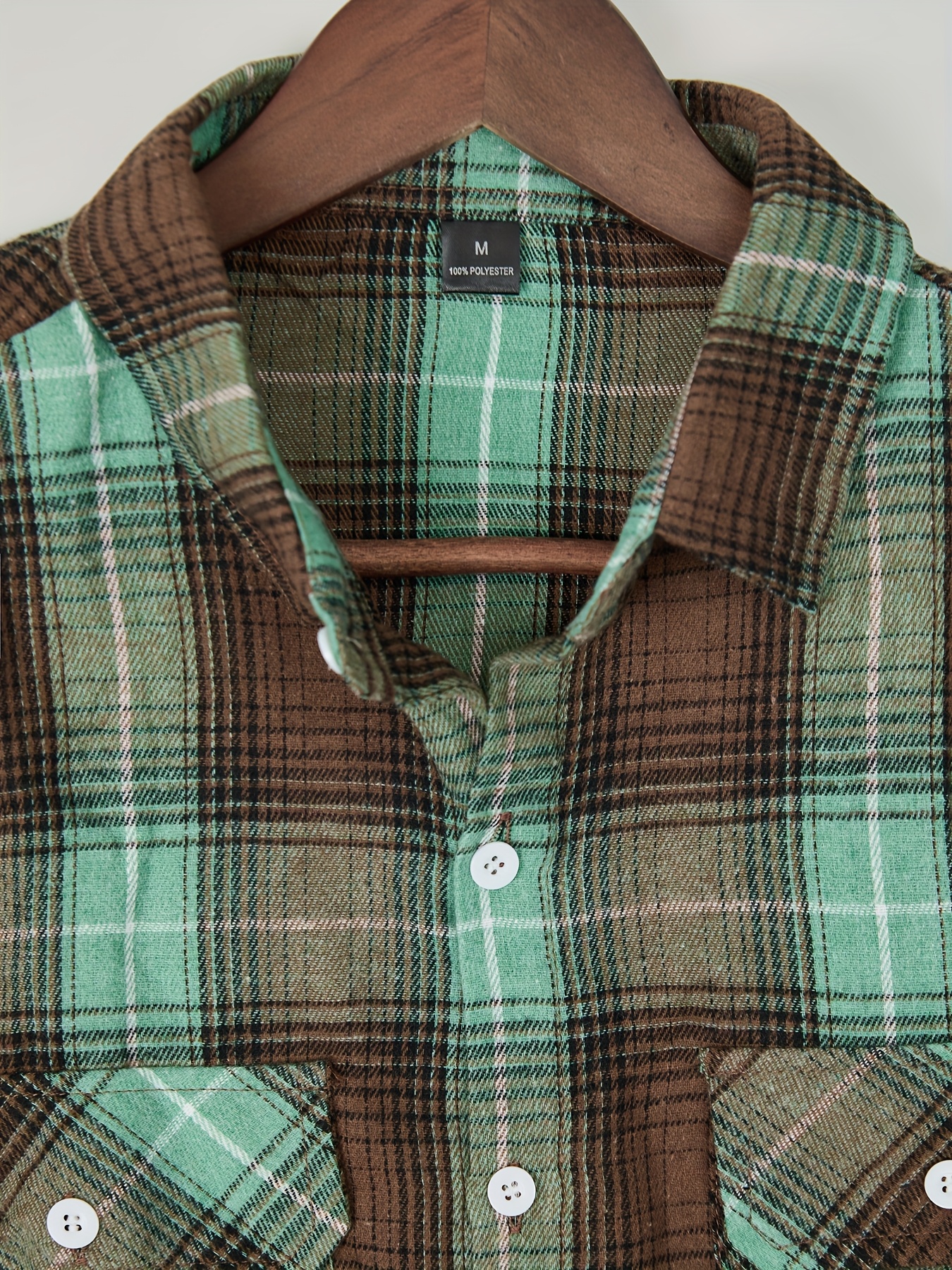 Chemise à Carreaux Homme — Vintage & Décontractée Chemise Vintage à Carreaux Verts et Marron pour Homme, Style Décontracté à Poches Doubles pour Printemps/Automne, Haut Polyvalent, Design Rétro à Carreaux, Coupe Détendue, Lavage à la Main, Tissu Non Élastique, Chemise Homme, Coupe Régulière, Pour Passionnés de Vêtements de Travail, Tenue Décontractée, Taille Chinoise, Veuillez Consulter Attentivement le Guide des Tailles