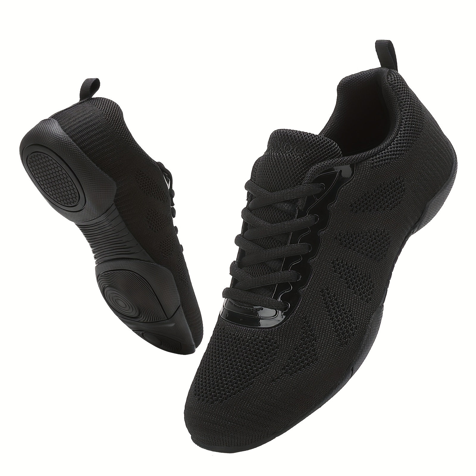 [sneakers] lätta och   vita cheerleading-skor, designade för   och stil,   för gymnastiktävlingar och cheerleading-träning