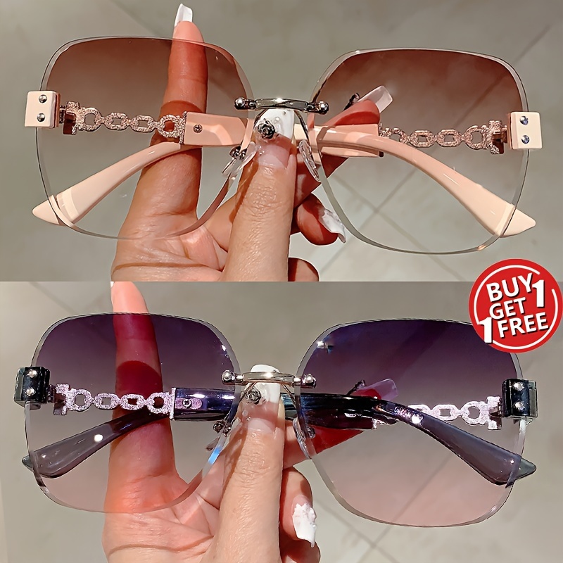 

2 Pack New Women Oversize Fashion Glasses Chain Design Chic Gradient Vacation Glasses Combination