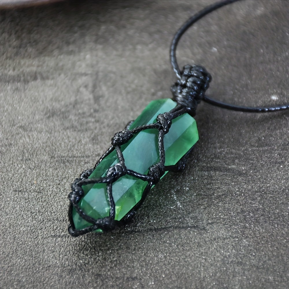 E-shop Handgewebte Halskette mit geometrischem Anhänger aus natürlichem grünem Fluorit, Schmuckanhänger aus Naturmaterial, ideal für den , als Geschenk