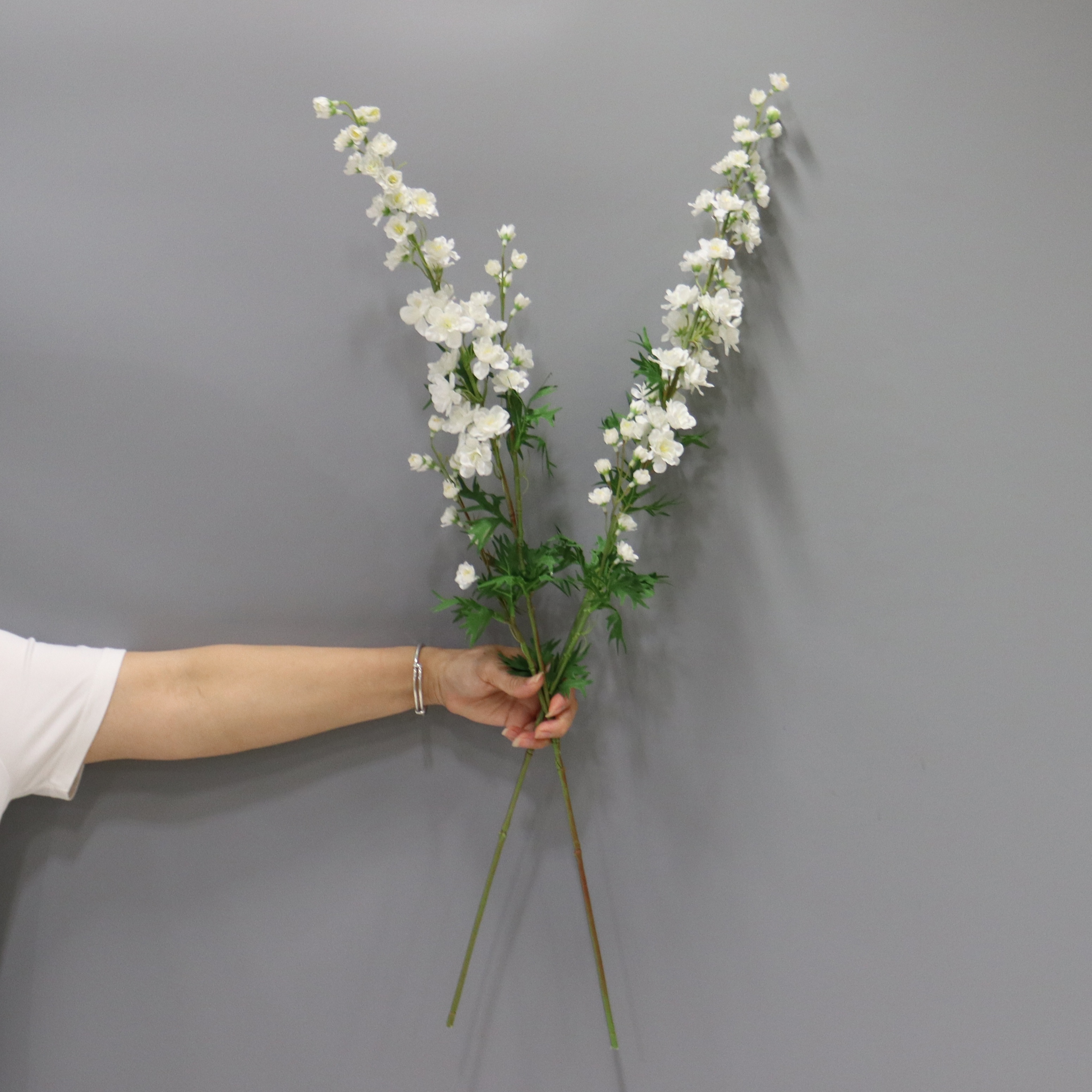 2 Fake Flowers - Realistic Stems For Wedding Decor/party Backdrops/ - Valentine Christmas Gift-ready Bouquet - Fade-proof Indoor Outdoor Artificial Floral Arrangement