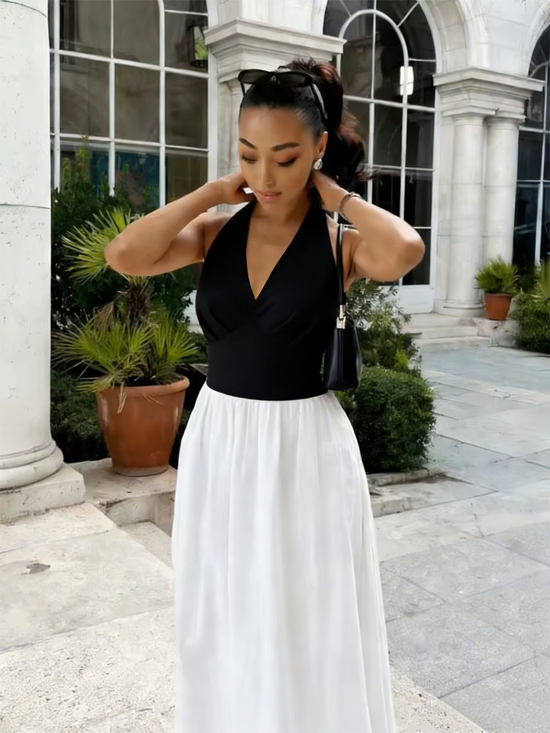 Elegant Women's New Style Halter Neck Backless X-Waist A-Line Black and  White Maxi Dress, Sleeveless V-Neck Dress for Dating and *