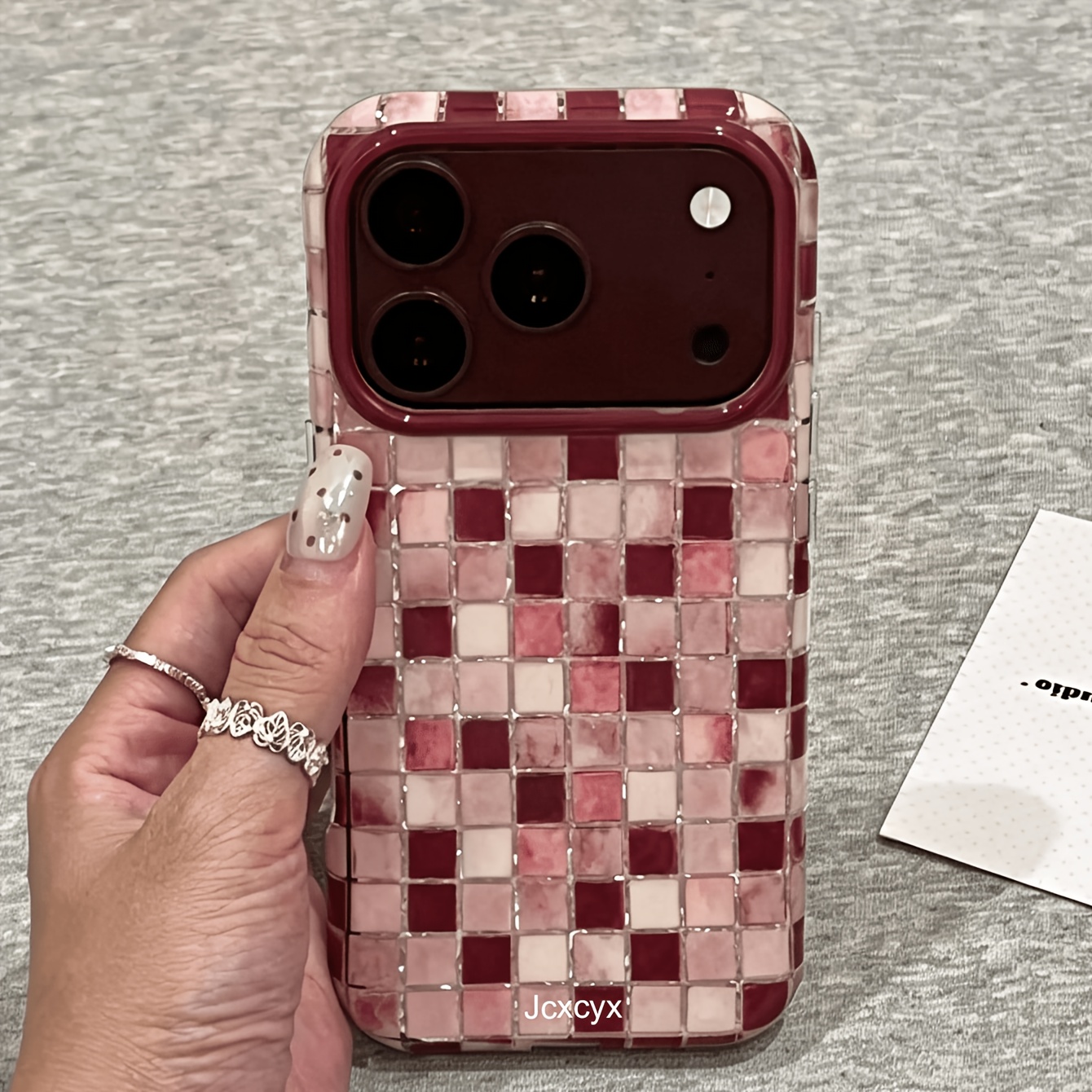 TEMU Coque de téléphone - Coque de téléphone de luxe à motif quadrillé coloré, design brillant pour iPhone 18 Pro Max 18 Pro 17 Pro Max 17 Pro 17 16