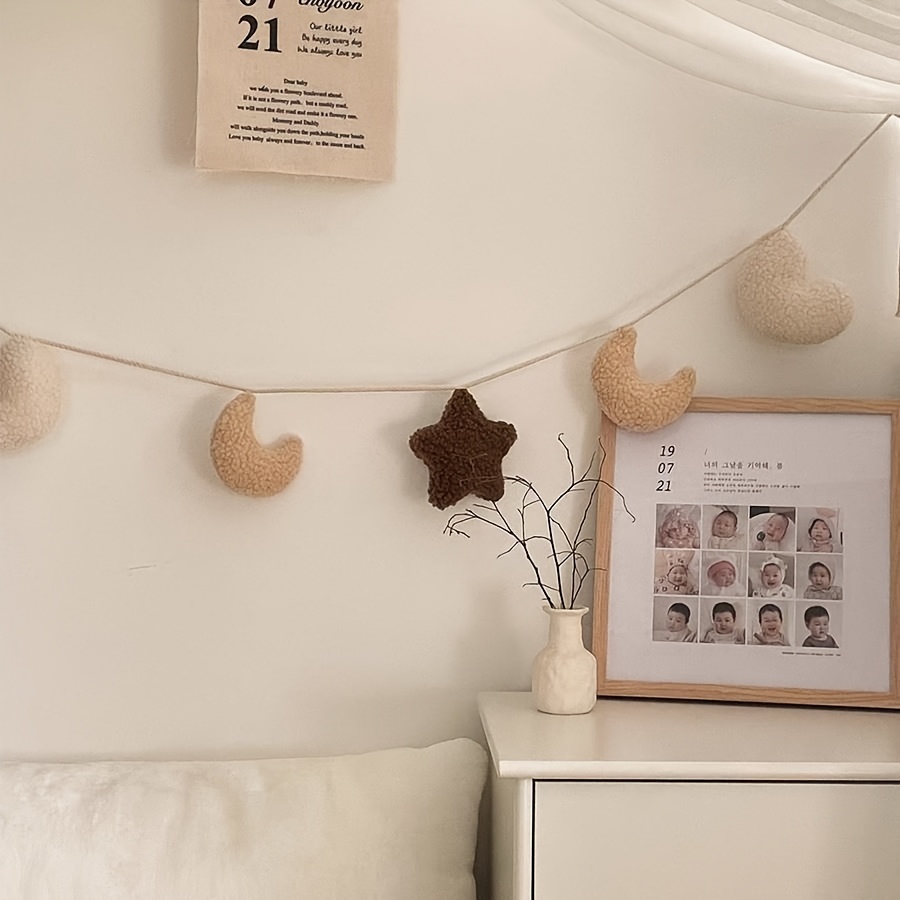 Image of Plush Hanging Flags With Hearts, , And Stars, Handmade Wall Decorations For Homes, Lamb Fleece Banners, Photography Props, And Wall Hangings For Kindergarten Classrooms