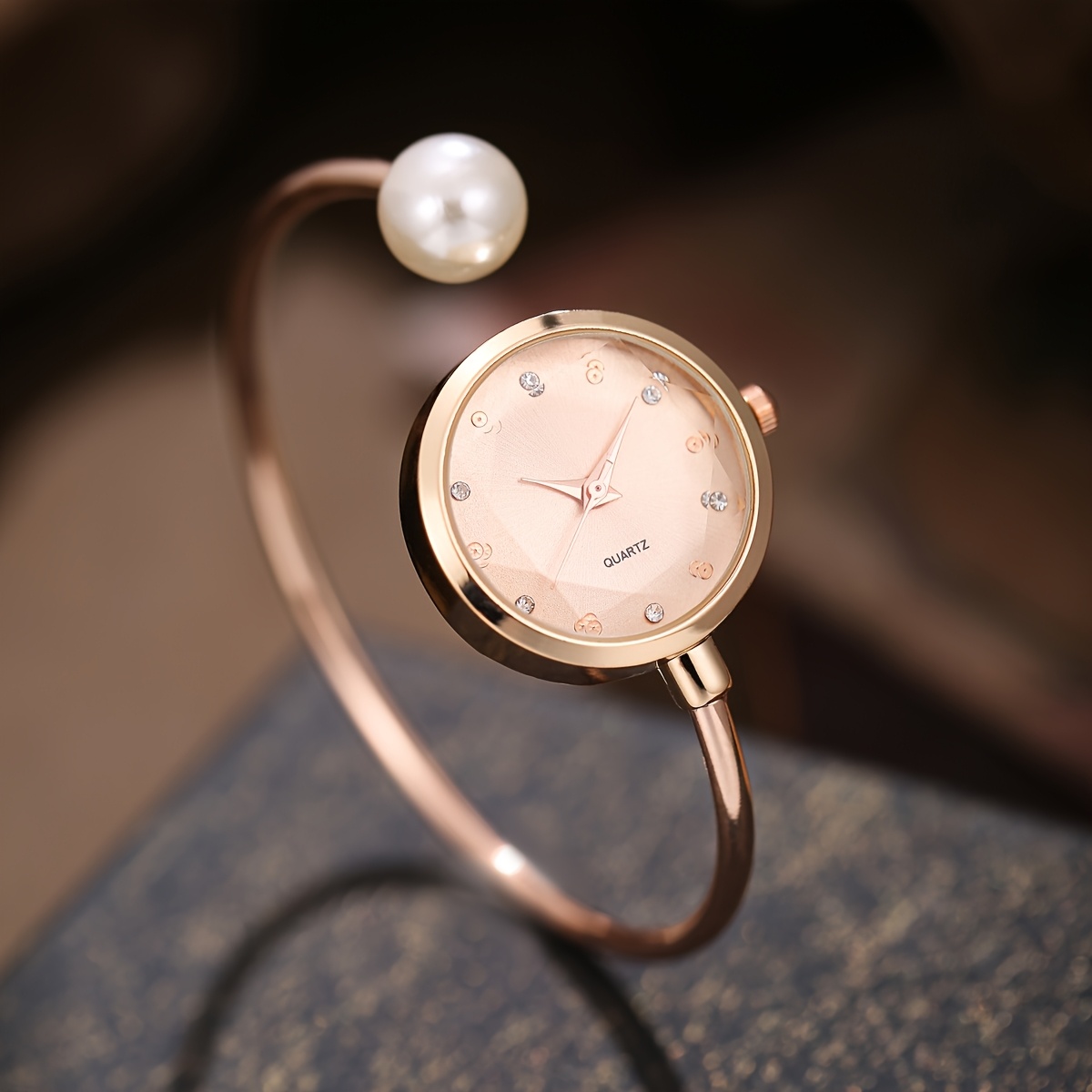 Women's Elegant Analog Watch with Multicolor Strap, Quartz Movement & Analog Display - Elegant Wristwatch Suitable for Daily Wear, Parties, Dates - Perfect Gift for Girlfriend or Mother (, Anniversary)