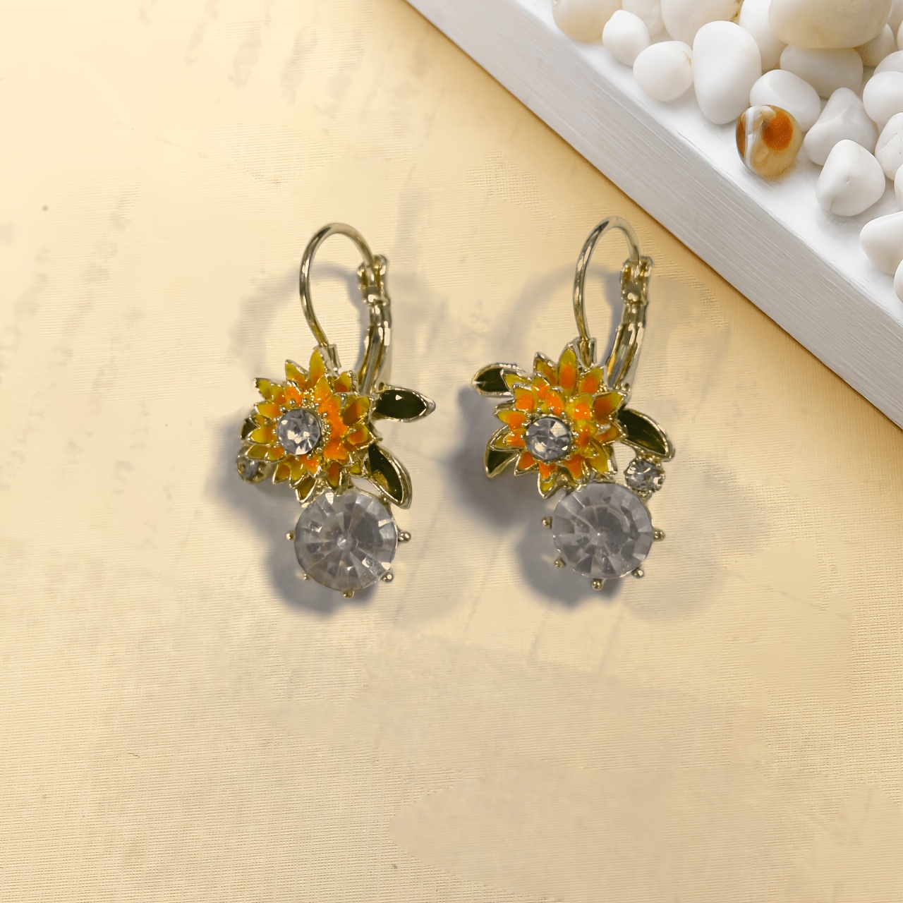 TEMU Bohemian Sunflower Inlaid Synthetic Zirconia Women's Earrings Are Suitable For Parties, Gatherings, Vacations, Leisure, Entertainment, And Daily